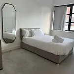 Self Check In 2 Bedroom Apartment