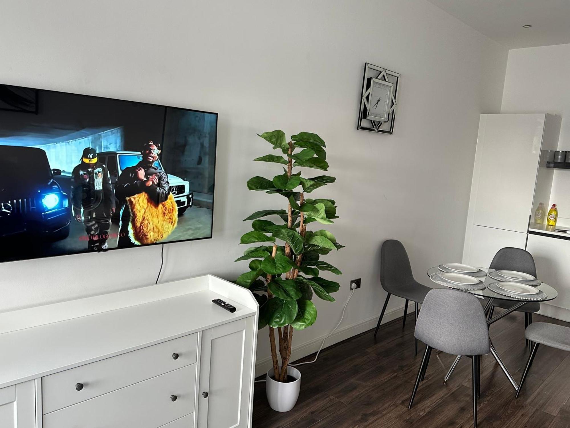 Apartment Self Check In 2 Bedroom Birmingham